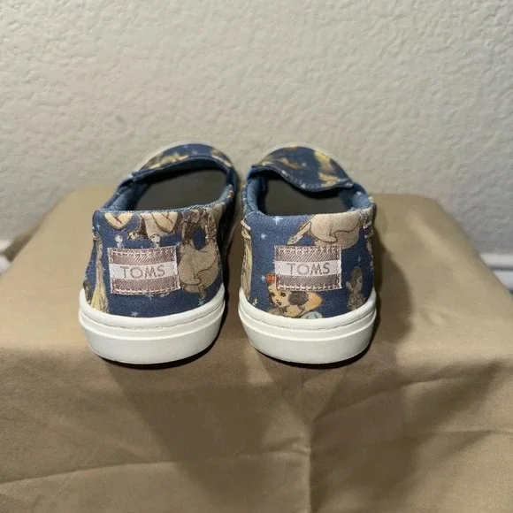 Disney x TOMS Snow White Youth Luca Slip-On Size Y3 - Picture 8 of 10